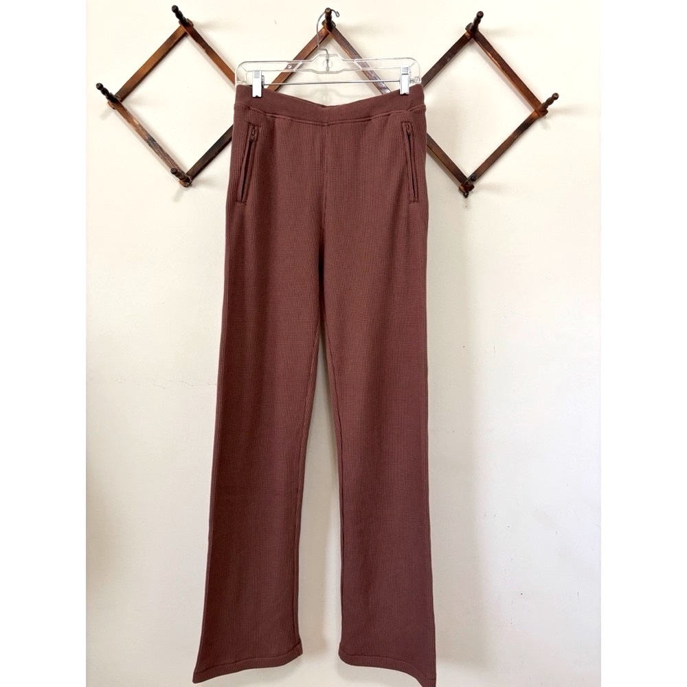 SOLD Skims Brown Straight Leg Ribbed Pants